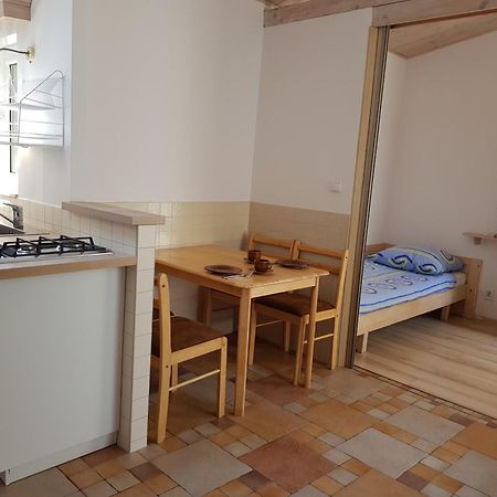 Pokoje I Apartamenty Przy Sosnowej พอดดองบีแย ภายนอก รูปภาพ